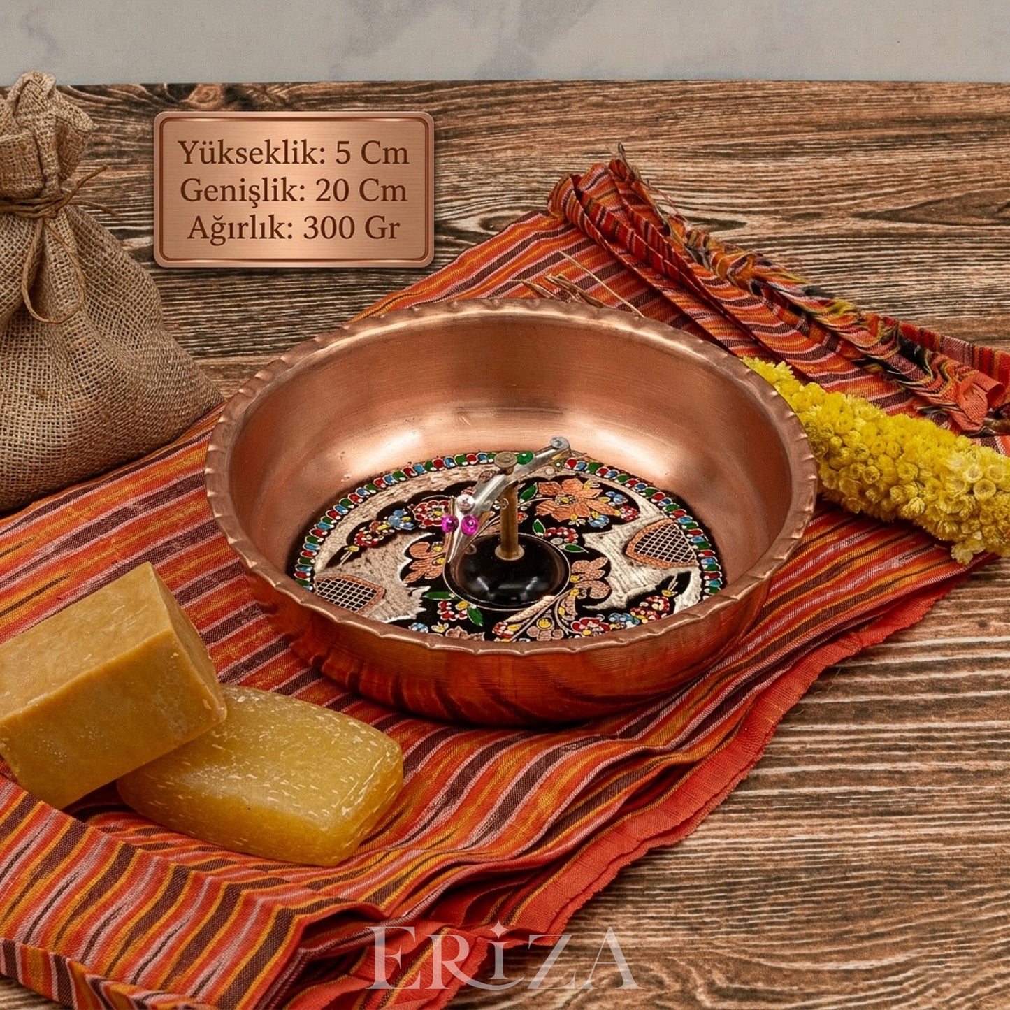 Mineli El İşlemeli Balık Figürlü Bakır Hamam Tası