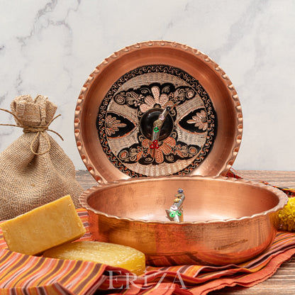 Siyah El İşlemeli Balık Figürlü Bakır Hamam Tası
