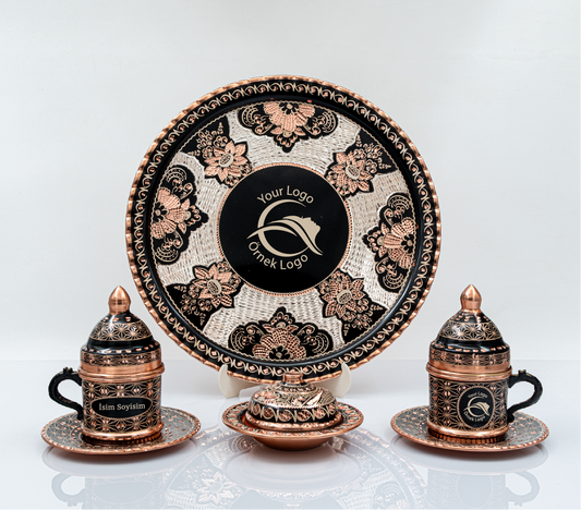 Kişiselleştirilebilir Bakır Kahve Takımı Geometrik Desen Ortası Logolu Tepsi Siyah Renk