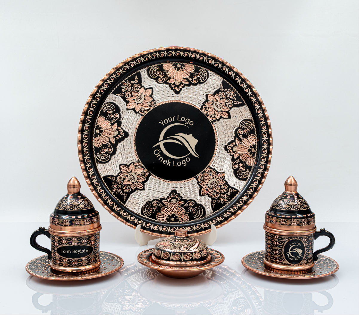 Kişiselleştirilebilir Bakır Kahve Takımı Geometrik Desen Ortası Logolu Tepsi Gold Renk