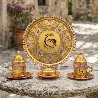 Kişiselleştirilebilir Bakır Kahve Takımı Geometrik Desen Ortası Logolu Tepsi Gold Renk