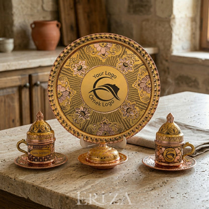 Kişiselleştirilebilir  Geleneksel İşleme Bakır Kahve Takımı İsim ve Tepsi Ortasına Logo İşlemeli Gold Renk