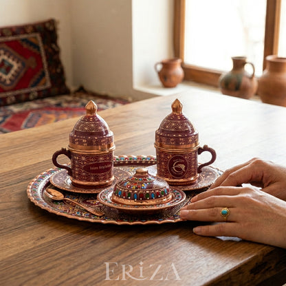 Kişiselleştirilebilir Bakır Kahve Takımı Geometrik Desen Ortası Logolu Tepsi Lila Renk