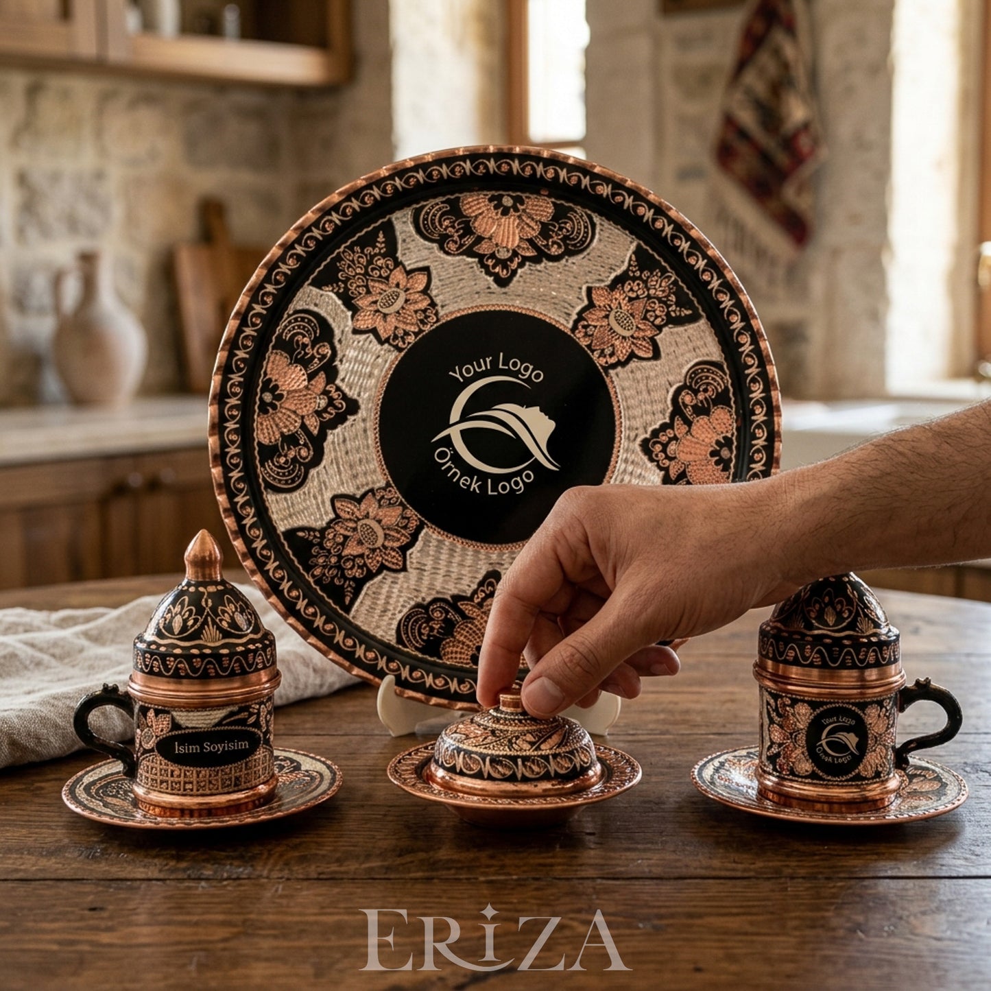 Kişiselleştirilebilir  Geleneksel İşleme Bakır Kahve Takımı İsim ve Tepsi Ortasına Logo İşlemeli Siyah Renk