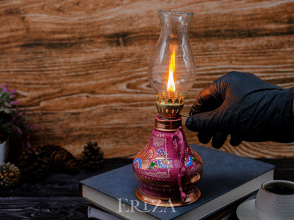 Bakır Gaz Lambası, Lila